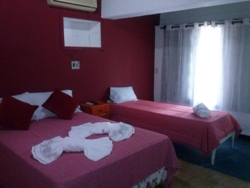 Petit Hotel Caraguata Puerto Iguazú Extérieur photo