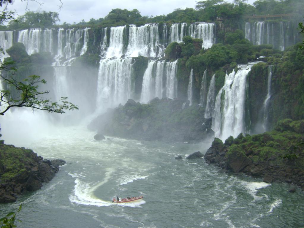 Petit Hotel Caraguata Puerto Iguazú Extérieur photo